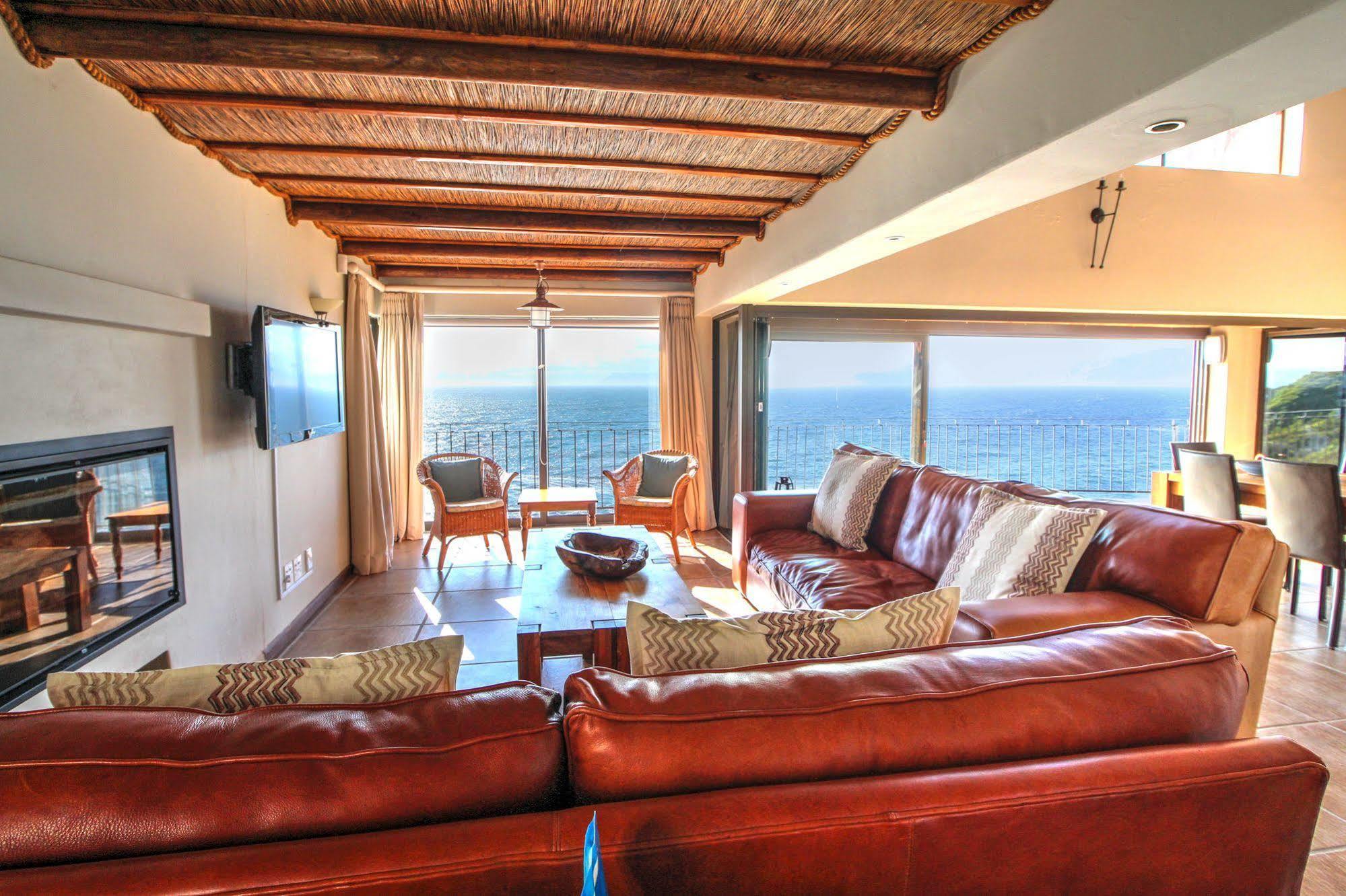 גנסבאי Whale Huys Luxury Oceanfront Eco Villa מראה חיצוני תמונה